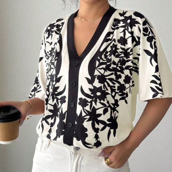 Boho Floral Print V neck Loose Fit Short Sleeve Blouse - Picture 1 of 5